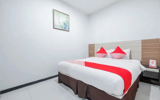 Hotel O Marina Andalas