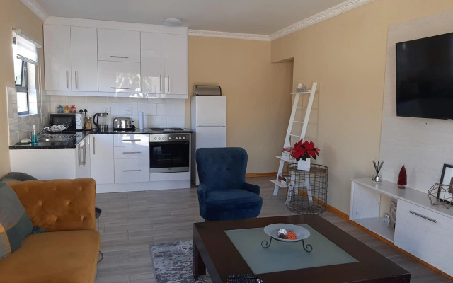 Shalom Self Catering