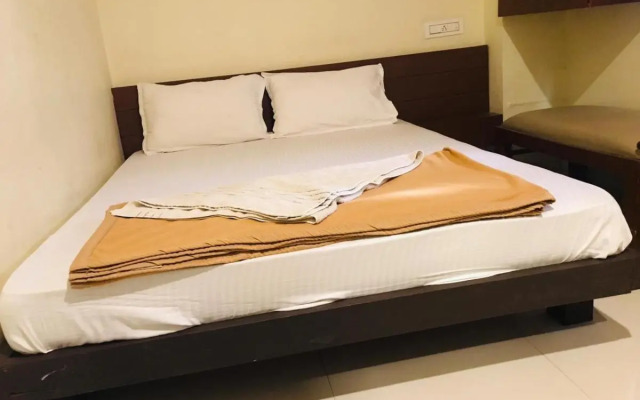 STAYMAKER Bright Palace Residency