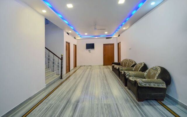 OYO 18671 Ashirwad Palace Hotel