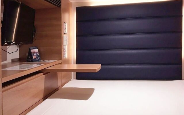 Hotel & Spa TOPOS Sendai Station - Caters to Men