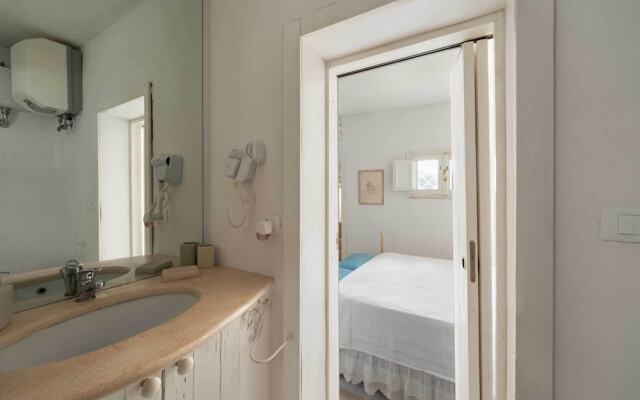 3723 Trullo Bello Sguardo by Barbarhouse