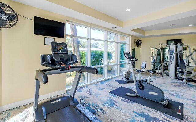 Legacy Towers I Deluxe