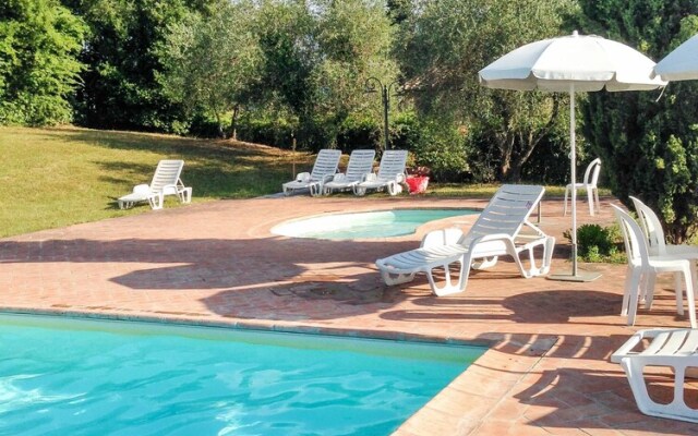 Apartment With one Bedroom in Montaione, With Wonderful Mountain View,