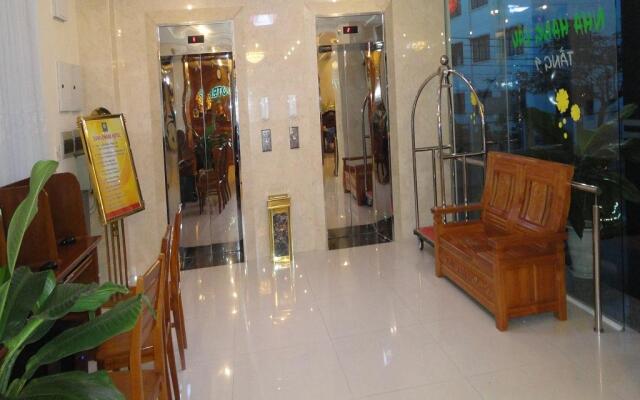 Hoang Yen Canary Hotel