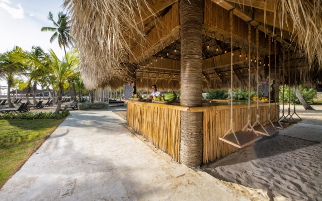 Viva Wyndham Dominicus Beach Resort — All Inclusive