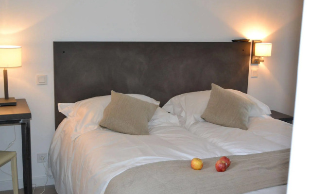 Gîtes LES Hauts DE Toulvern