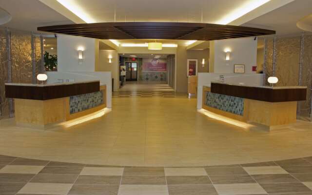 DoubleTree by Hilton Virginia Beach