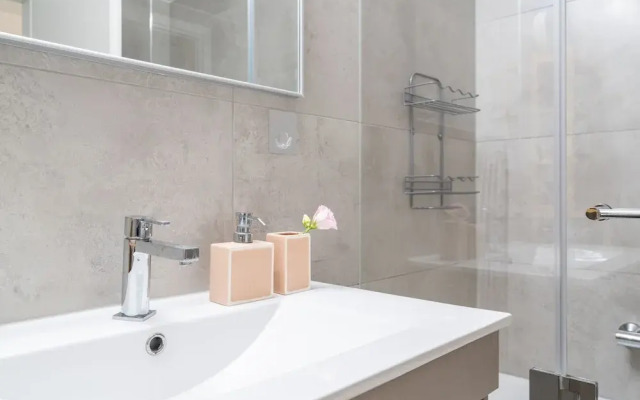 Modern Comfort Escape by Sea N' Rent