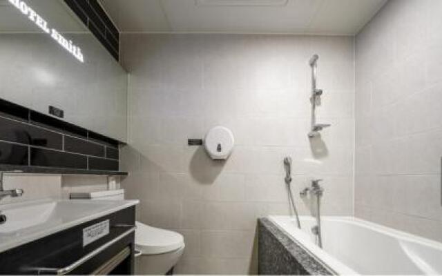 Busan Daeyeondong Hotel Smith