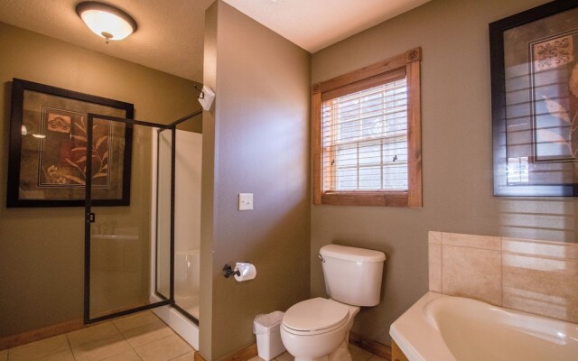 Lazy Time Lodge 4 Bedroom Cabin