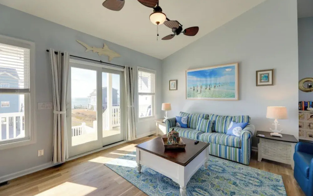 Waterview Home w/ Sunset & Lighthouse Views