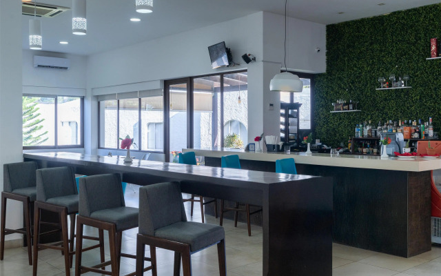 Best Western Las Mercedes Airport