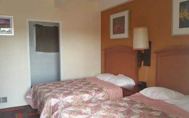 Thunder Bird Motel