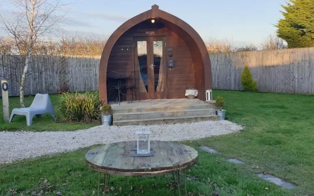 The Little Hide - Adult Only Camping Pods