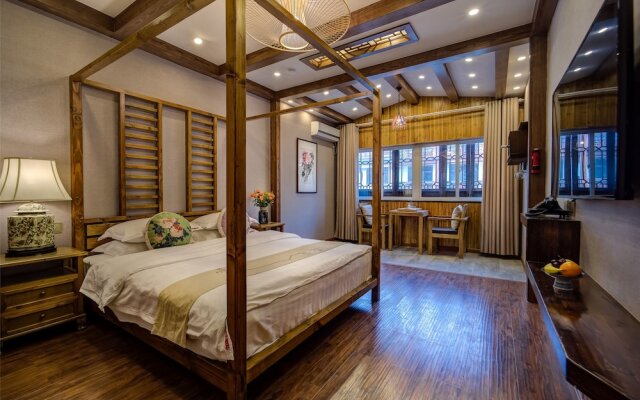 Wuzhen Maple Bridge Inn