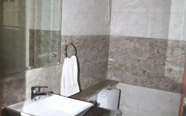 Pacific Inn Suites - Sector 45