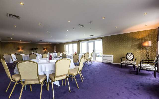 Gleddoch Golf & Spa Resort
