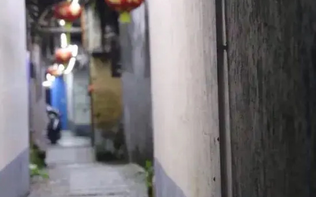 Left-hand hostel in Xichong,shenzhen