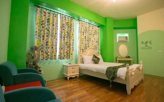 Happiness Hanada B&B