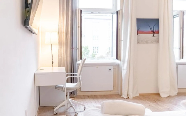 attractive 2BR Apt. Near AKH- Ideal for Longstays