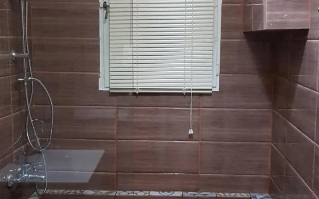 Menta errathens Apartment - Athens Center, 5 BD, 2 BATH