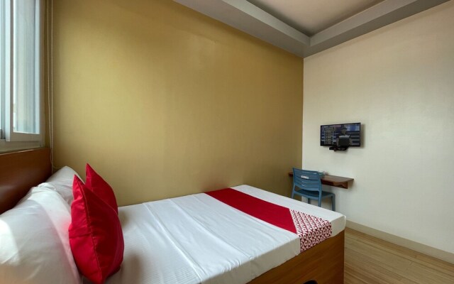 OYO 685 K Fortune Apartelle (Vaccinated Staff)