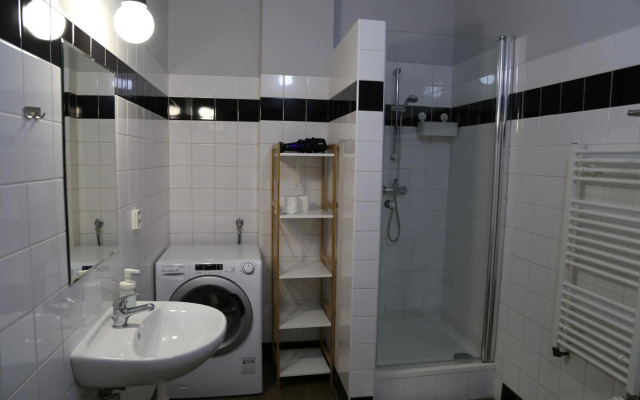 Charles Square Apartments