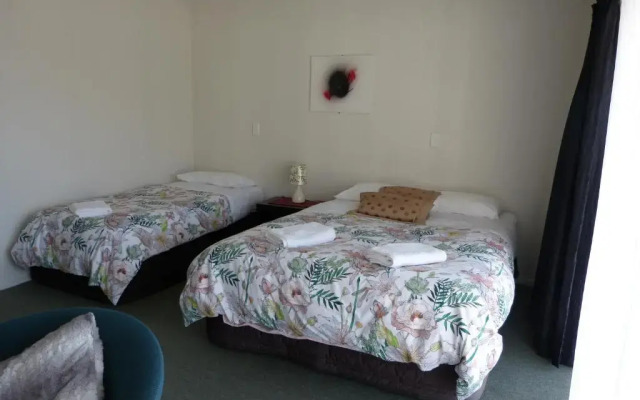 Blake Court Motel