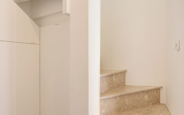 Graça Gate | Mouraria Compact Studio