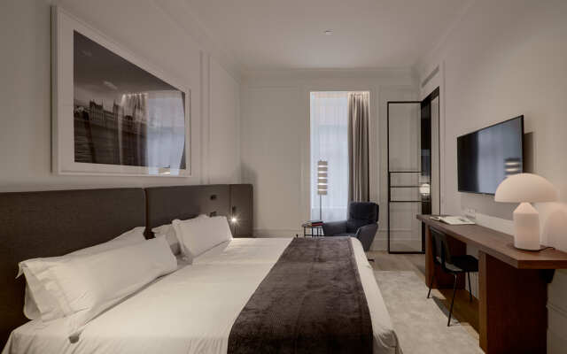 Kozmo Hotel Suites & Spa - Small Luxury Hotels of the World