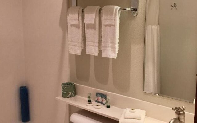 Boulder Creek Inn