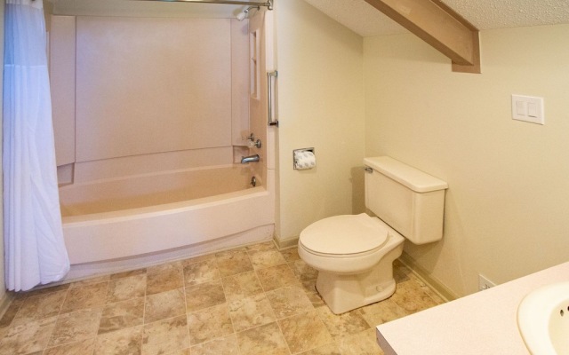 Sandcastle Cove Resort