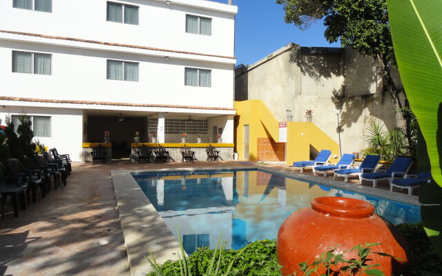 Las Dalias Inn