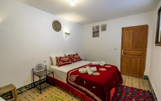 Riad fes iline