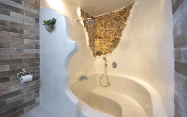 Starlight Luxury Seaside Villa & Suites