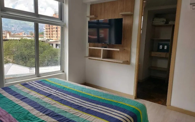 Great comfortable Laureles La 70 Med