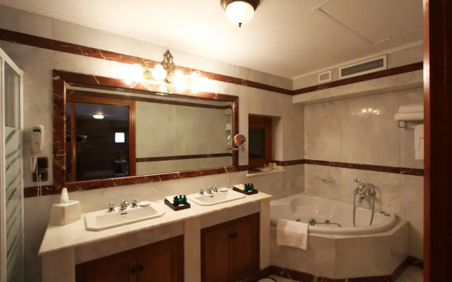 Argentikon Luxury Suites