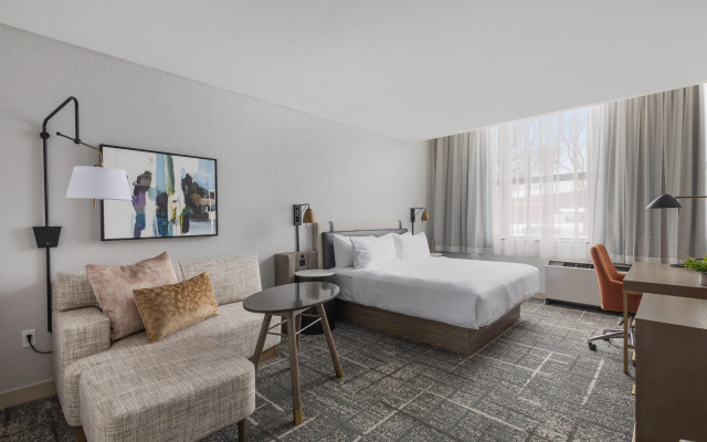 Crowne Plaza Lansing by IHG