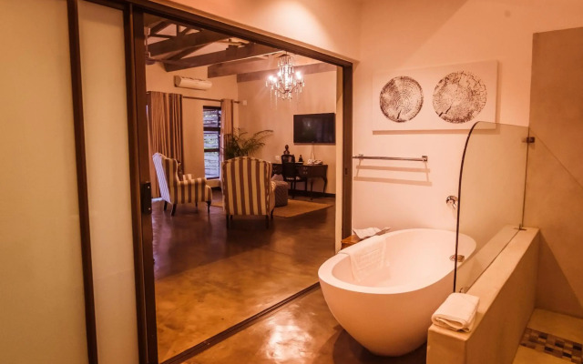 Bushveld Terrace Safari Hotel, Lodge & Spa