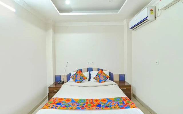 Fabhotel Good Luck Residency