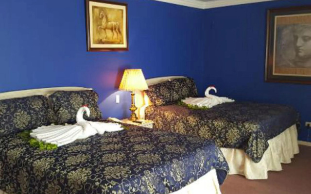 Royal Lodge Hotel