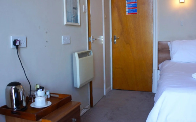 OYO Oban Hotel