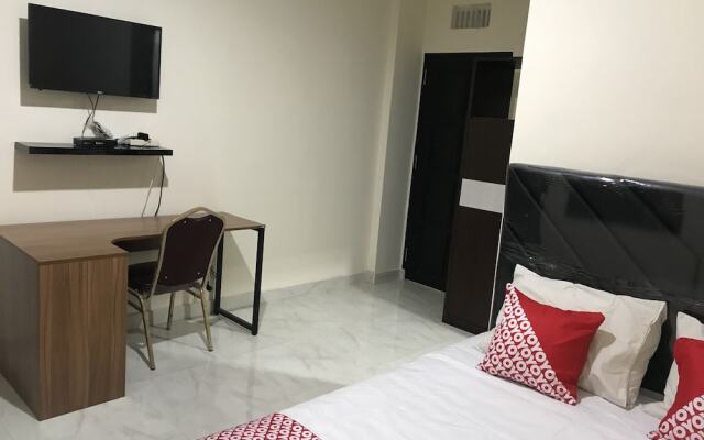 OYO 2129 Toar House Manado