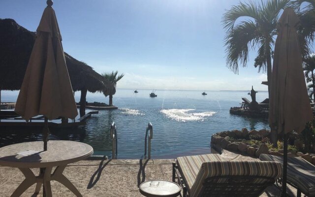 Los Barriles Hotel