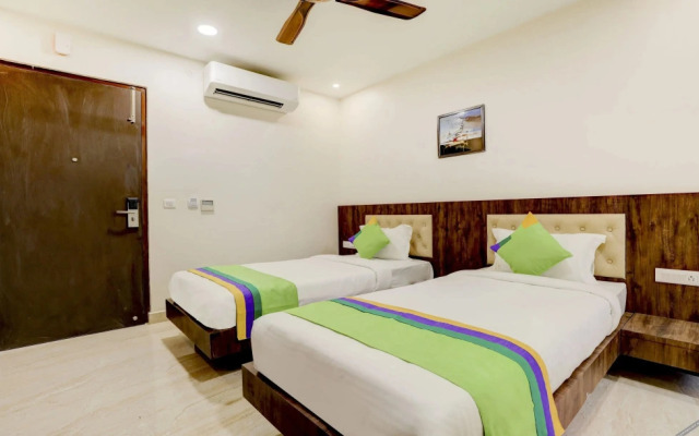 Emora Hotel And Suites Brookfield by Treebo