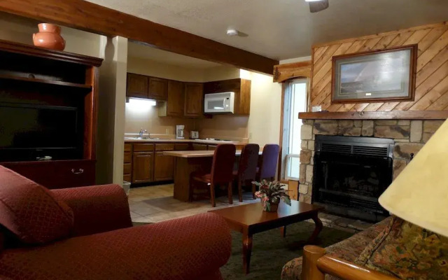 Box Canyon Lodge and Hot Springs Ouray