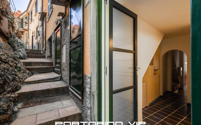 Your Window on Portofino