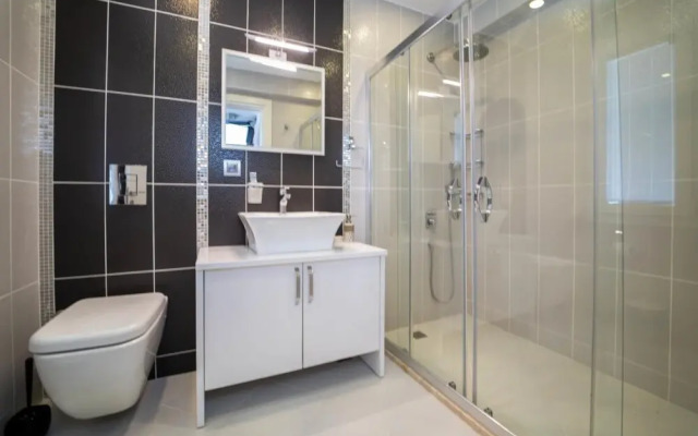 Pleasant House With Private Pool in Fethiye