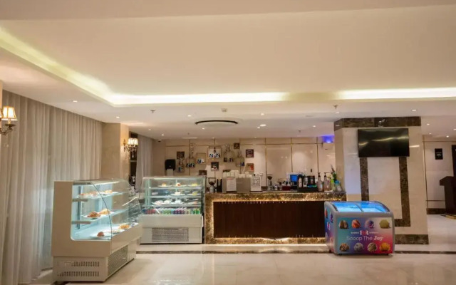 Rosemond Al Hamra